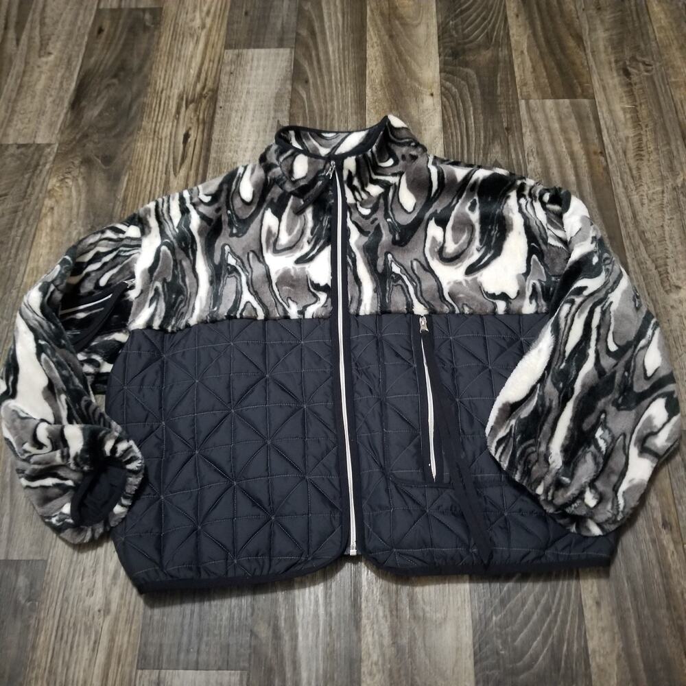 UGG Women's Marlene Sherpa Jacket Full Zip Plush Fleece‎ Black/White Swirl Large